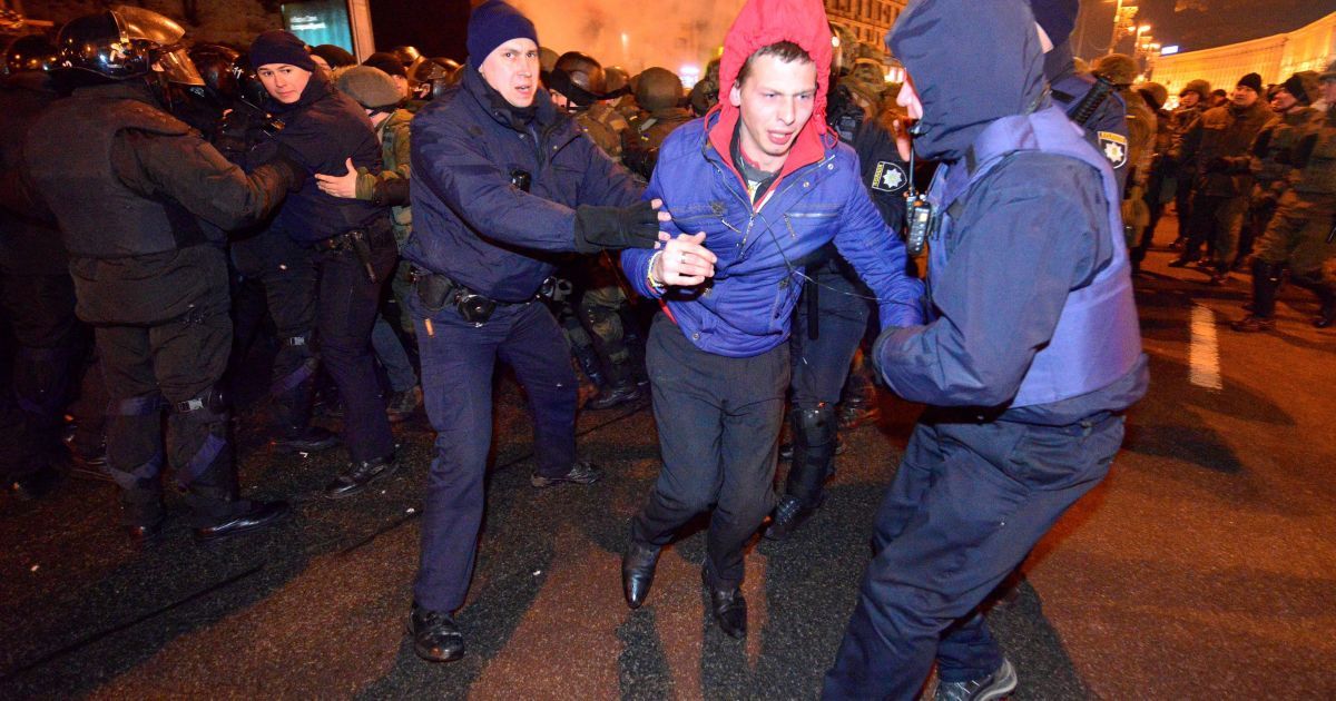 Нічні сутички блокадників з правоохоронцями в Києві_4 / © Reuters
