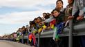 Живая стена: тысячи человек выстроились на границе Мексики и США, протестуя против указа Трампа