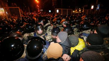 Нічні сутички блокадників з правоохоронцями в Києві_1 / © Reuters