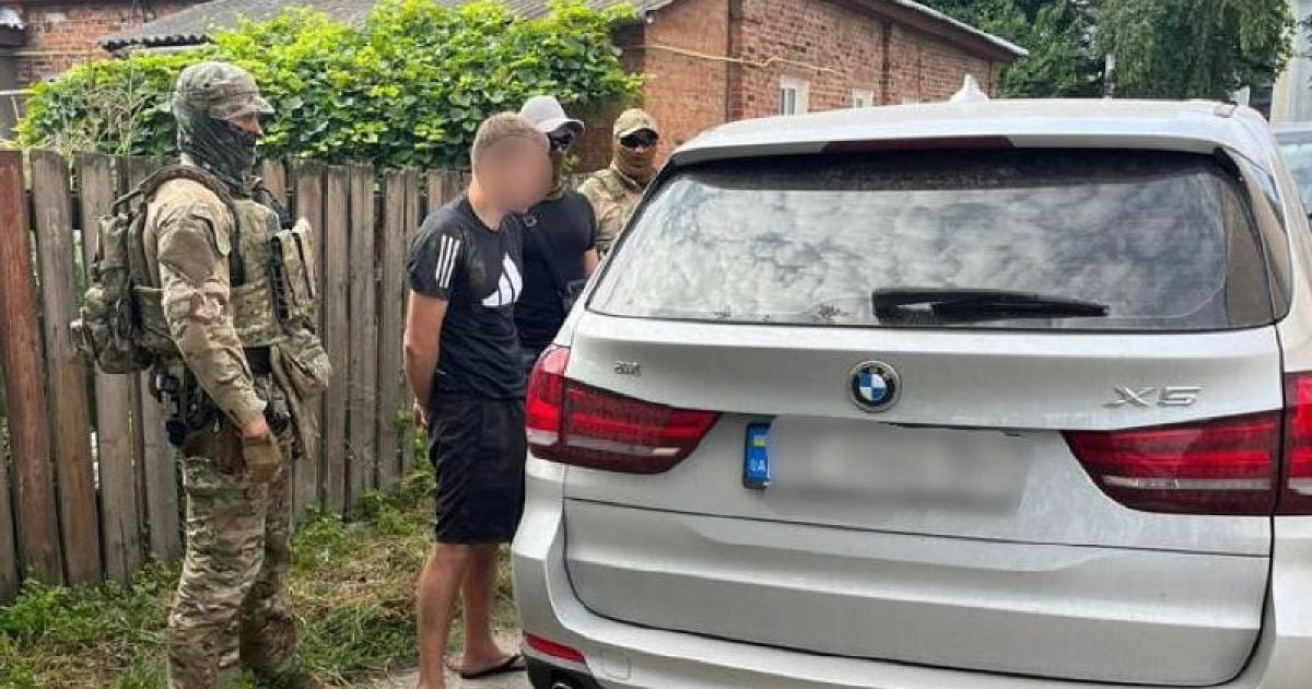 Супроводжував колони окупантів до Києва: жителя Сумщини підозрюють у держзраді