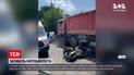 Новости Украины: во Львове мотоциклист попал под грузовик и погиб