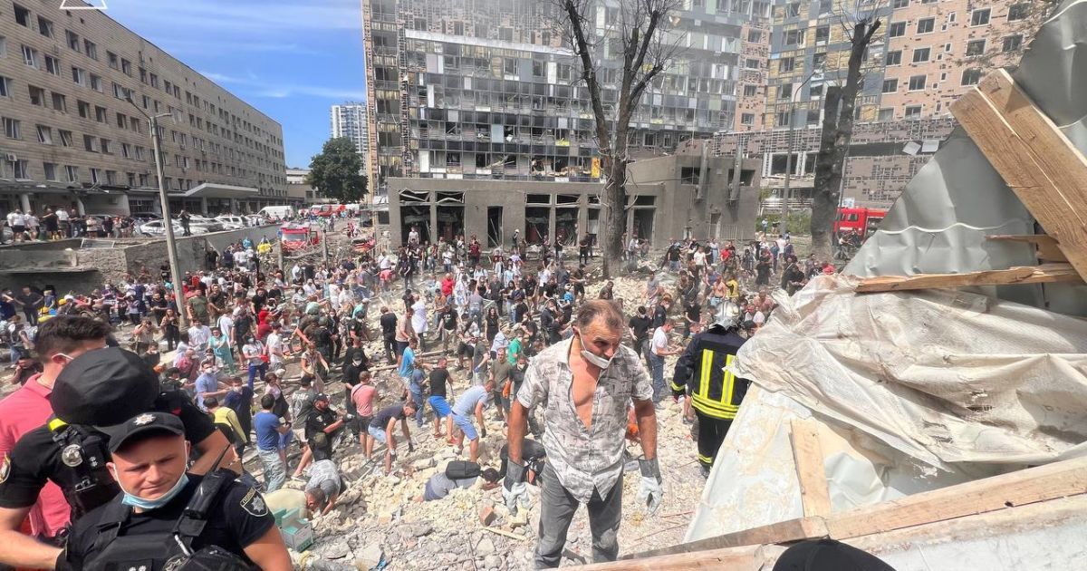 Наслідки атаки на "Охматдит" у Києві