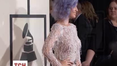 Зірки в епатажному вбранні шокували на церемонії Grammy