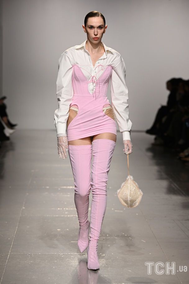Показ колекції Frolov на London Fashion Week