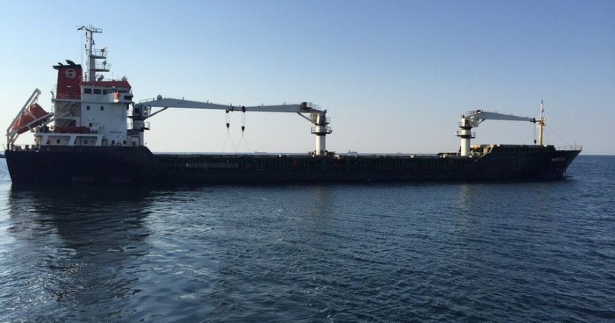 Украина впервые арестует иностранное судно, которое незаконно заходило в Крым