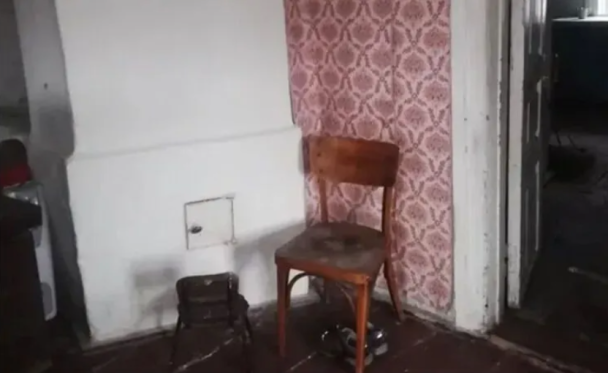 У будинку є лише дві кімнати / Фото: olx.ua