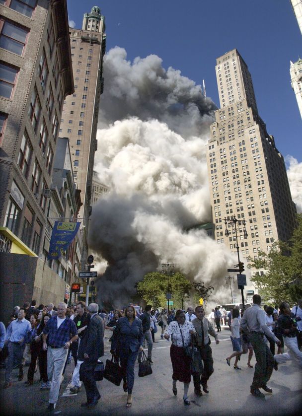 Около 3 тысяч погибших, около 6 тысяч раненых. / © Associated Press