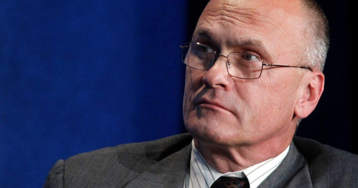 Вторая потеря для команды Трампа: кандидат в министры труда решил отказаться от должности