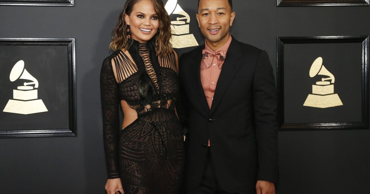 Звездные супруги Ледженд-Тейген поразили эротическим танцем на "Грэмми-2017"