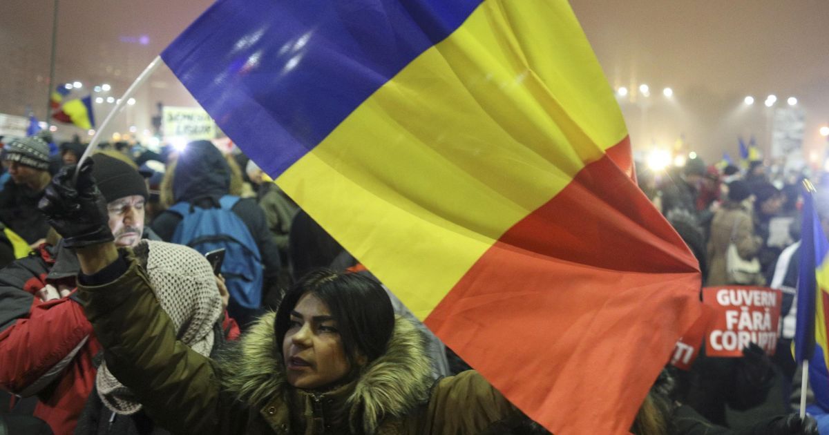 В Румынии окончательно отменили скандальное постановление об ослаблении борьбы с коррупцией