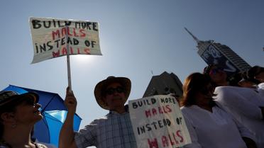 У Мексиці тисячі людей протестують проти ідеї Трампа про будівництво стіни з країною_9 / © Reuters