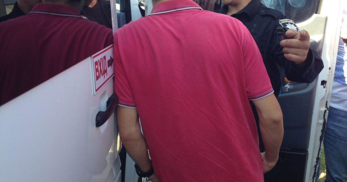 У партії Саакашвілі заявили про «тітушок», які автобусами прибули до Краковця _5 / © Facebook / Рух нових сил