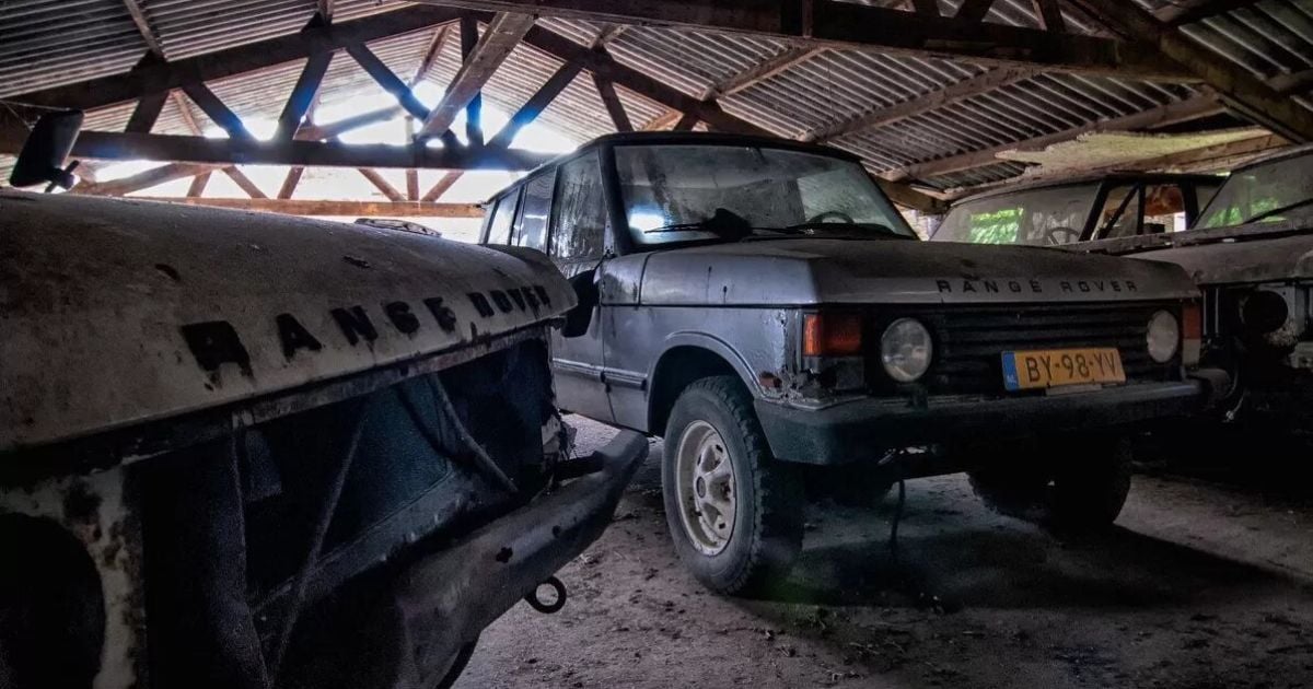 В Нидерландах обнаружили сарай с уникальными Range Rover
