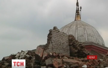Кількість жертв землетрусу в Непалі перевищила шість тисяч