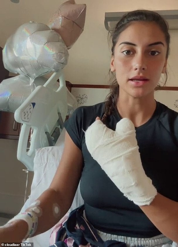 Клаудії Руффін ампутували палець після походу на манікюр / © Фото, надане Клаудією Руффін