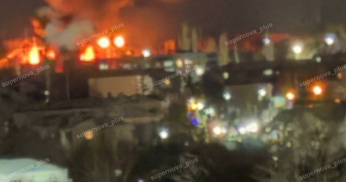 В окупованих Ровеньках горить нафтобаза