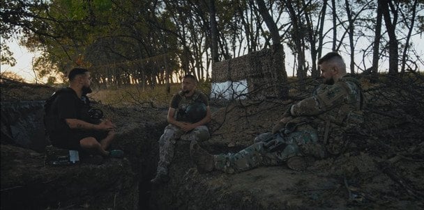 MONATIK з військовими