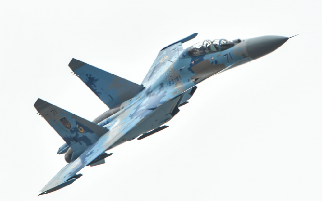 Порошенко випробував Су-27 / © Сайт президента України