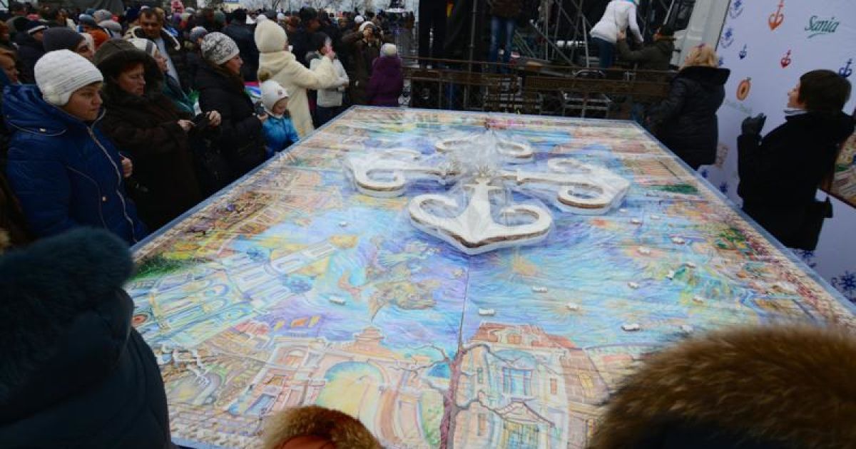 В Одессе испекли рекордный пряник