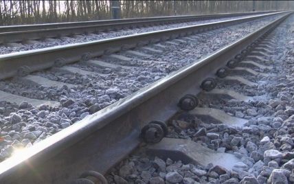Под Днепром поезд сбил 11-летнего ребенка