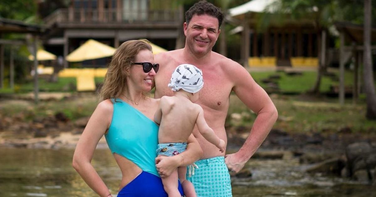 Katta xorozlar va yosh qizlar bilan onlayn porno tomosha qiling