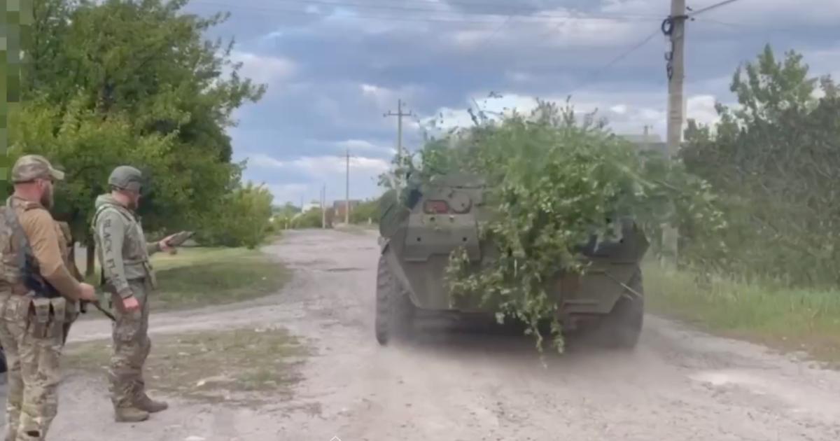 Загарбники руйнують Вовчанськ