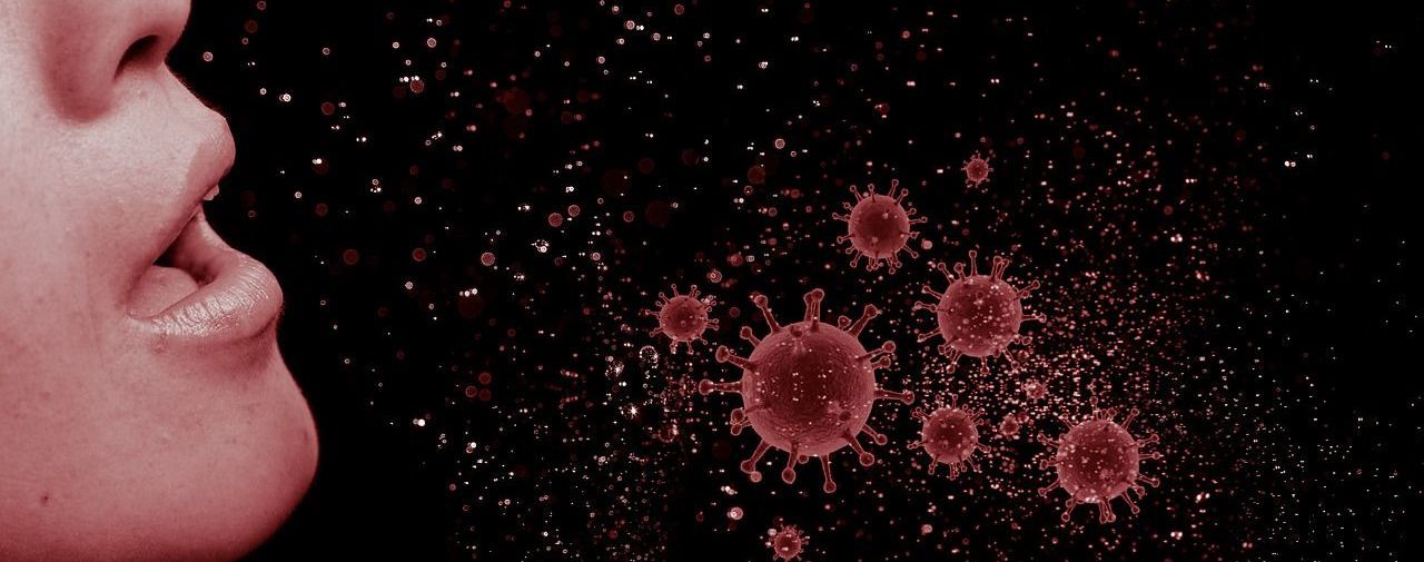 Коли людина співає і чхає: експертка назвала найпоширеніші шляхи інфікування коронавірусом