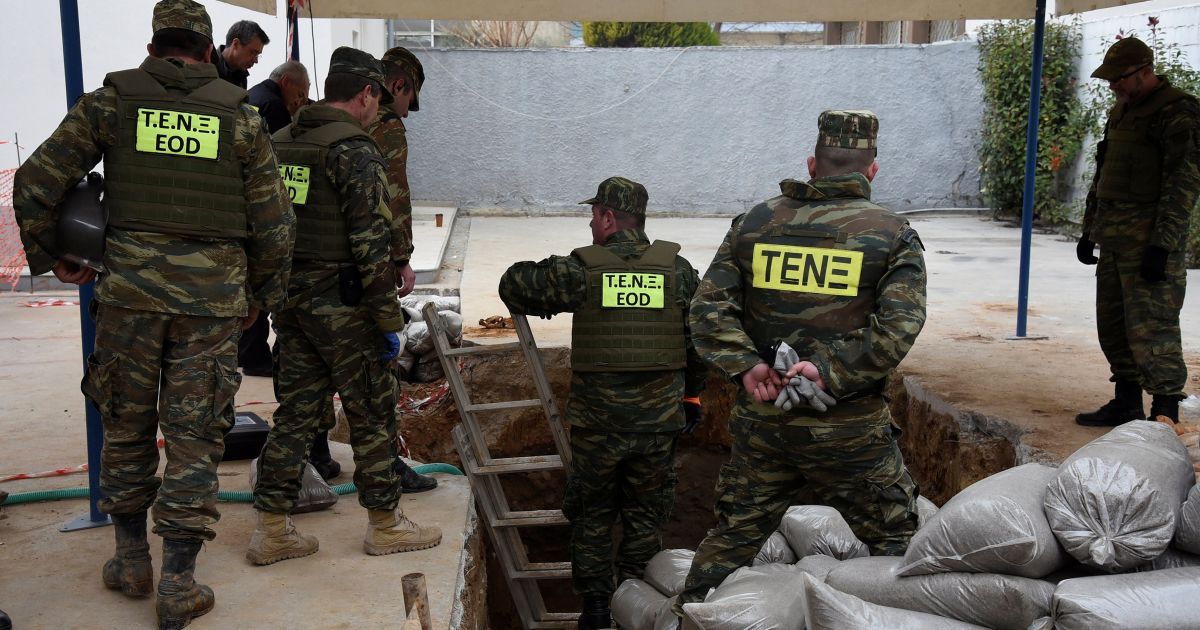 Угроза взрыва: в Греции эвакуируют 75 тысяч человек из-за бомбы времен Второй мировой войны