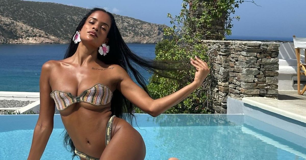 instagram.com/narahbaptista/