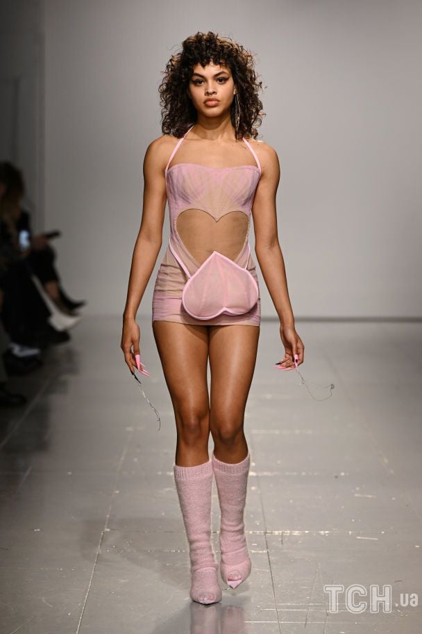 Показ колекції Frolov на London Fashion Week