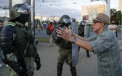 Протестующие в Беларуси начали блокировать дороги