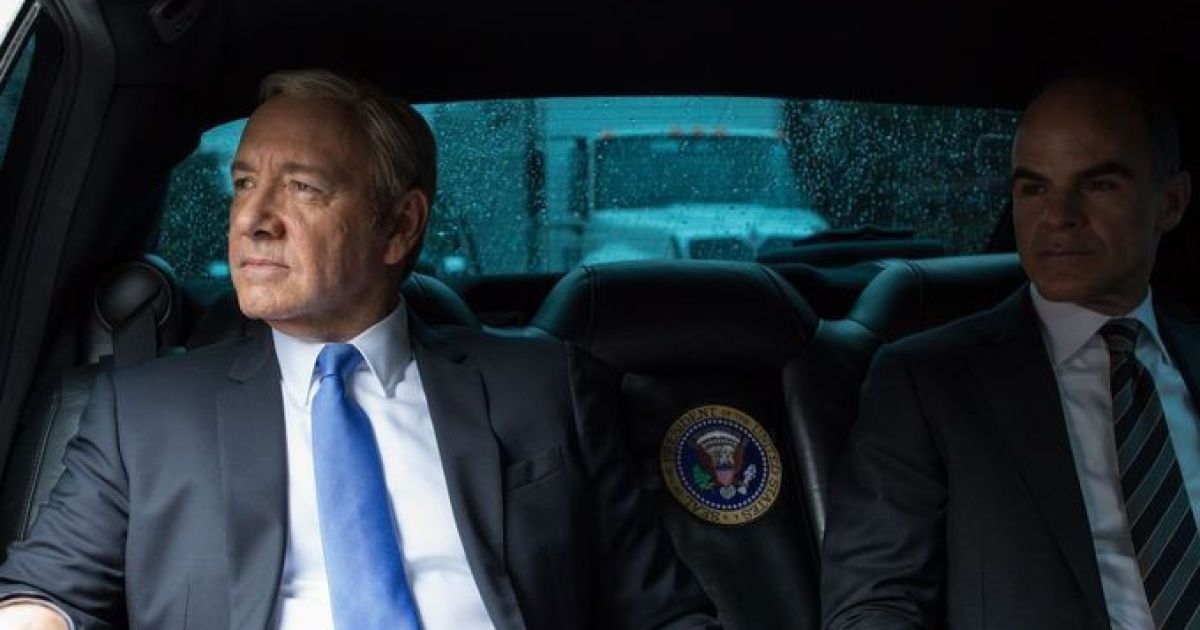 Netflix приостановила съемки шестого сезона "Карточного домика" из-за ситуации с Кевином Спейси