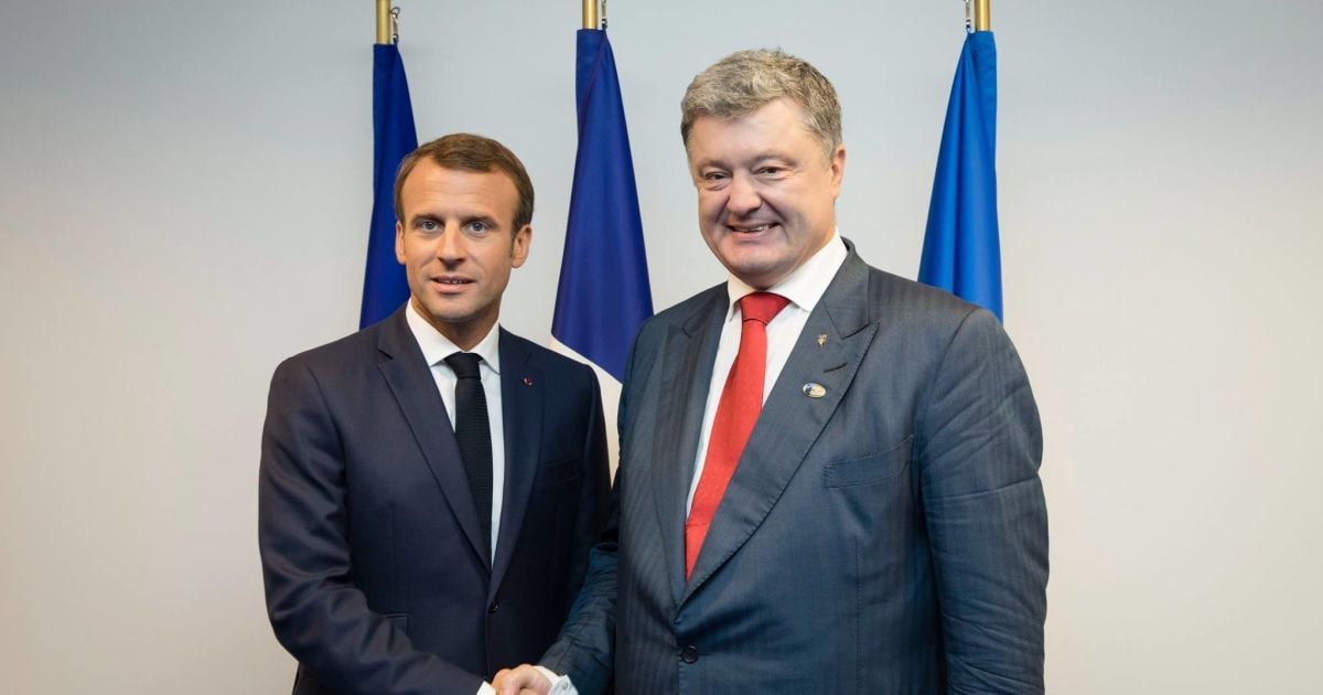 Посилення тиску на РФ та українські політв’язні: про що Порошенко говорив з Макроном