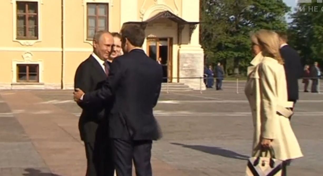 Макрон зустрівся з Путіним, аби поговорити про Україну та Сирію