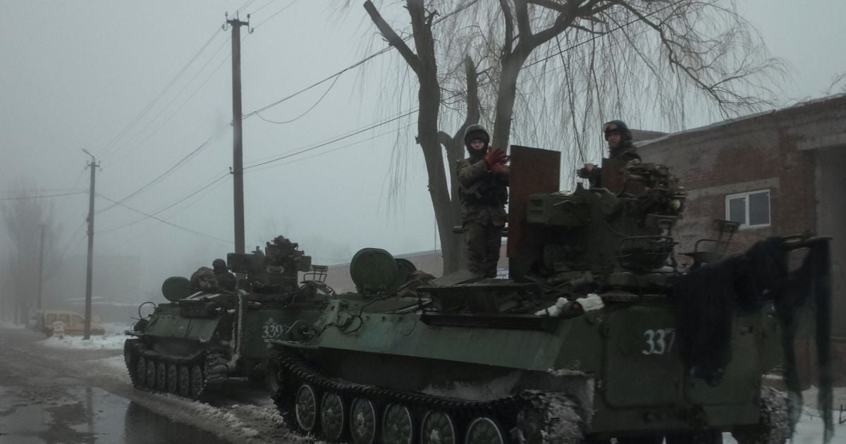 Майже 90 обстрілів, троє поранених та Авдіївка під вогнем танків. Дайджест АТО
