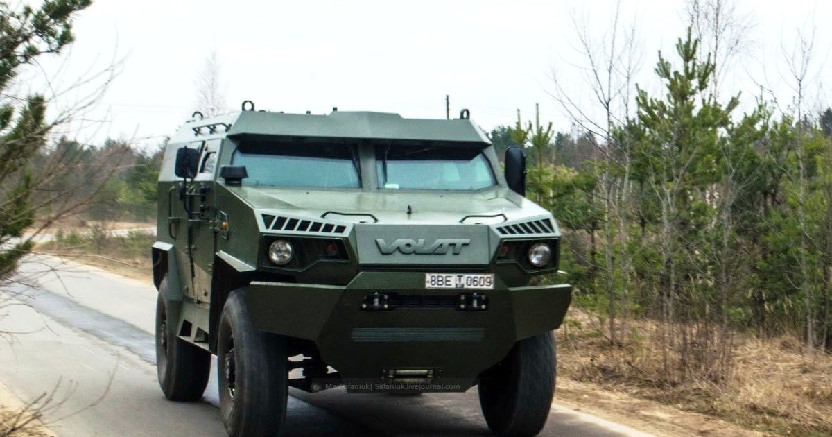В Беларуси создали новый военный броневик