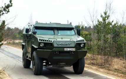 В Беларуси создали новый военный броневик