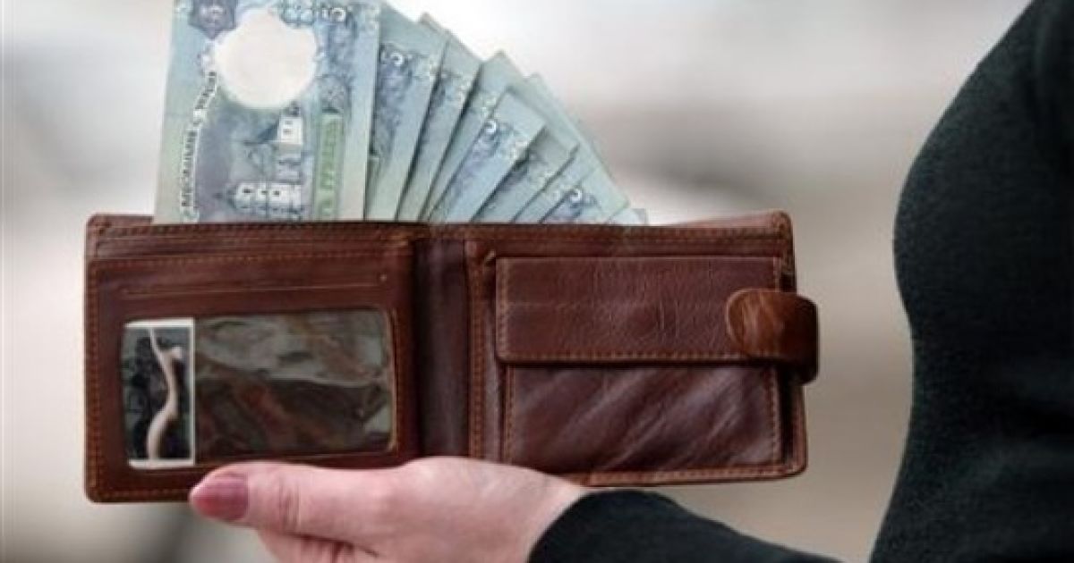 Госстат подсчитал, как уменьшились реальные зарплаты украинцев.