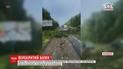 У Львівській області буревій повалив дерево на трасу Київ-Чоп