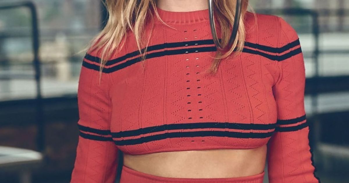 Рози Хантингтон-Уайтли в фотосессии Elle UK