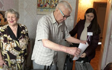 "В "ДНР" підписали документи про приєднання до РФ ще на початку вересня": жителі ОРДЛО (перехоплення)