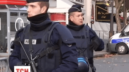 Среди жертв терактов в Париже по меньшей мере трое иностранцев