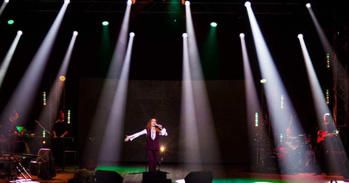 Cветлана Тарабарова представила сольную программу