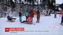 Лижники та сноубордисти взяли участь у перегонах на санчатах на Буковелі