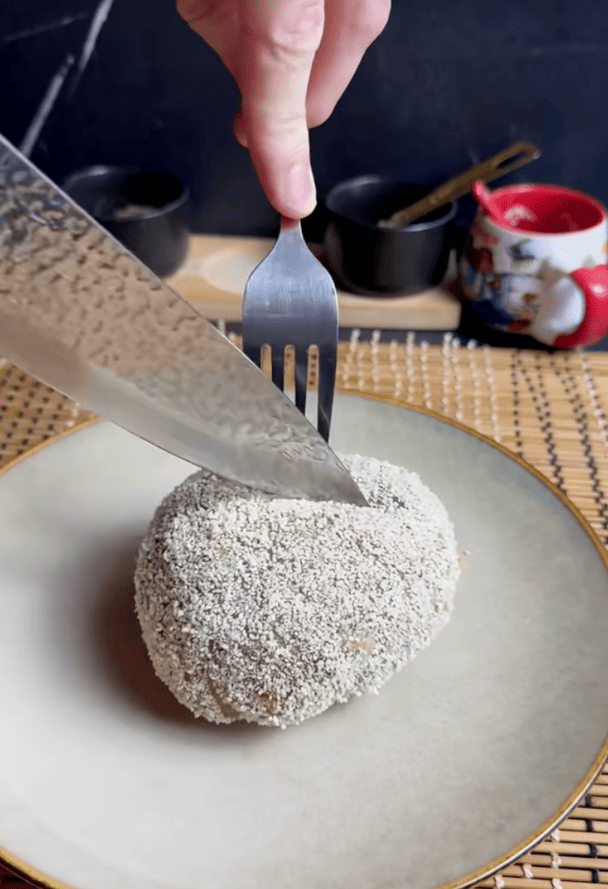Запеченные котлеты с грибной и сырной начинкой tiktok.com/@petrocook