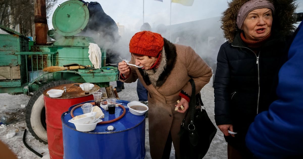 З Авдіївки евакуювали майже півтори сотні людей: з-поміж них 77 дітей