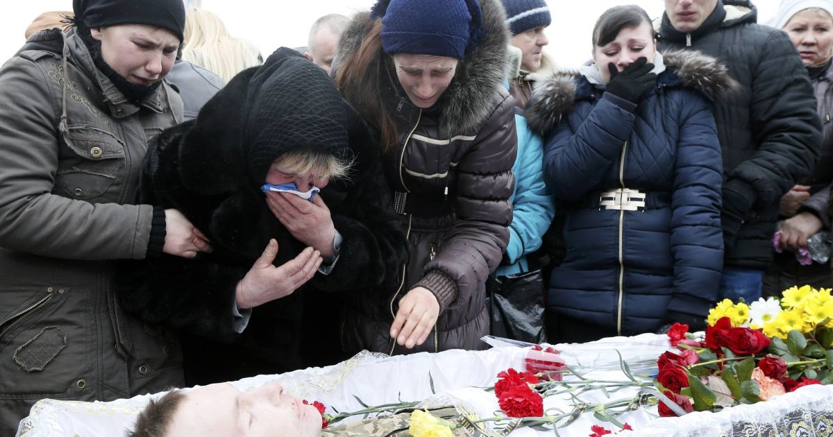 Военные провели в последний путь / © Reuters