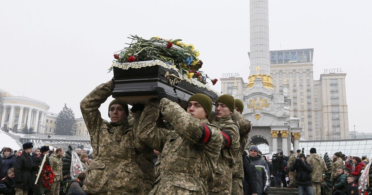 Военные провели в последний путь / © Reuters