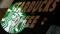 Starbucks планирует принять на работу 10 тысяч беженцев в следующие 5 лет в ответ на решение Трампа