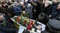 Иллюстрация, Прощание с погибшим в Авдеевке на Майдане
